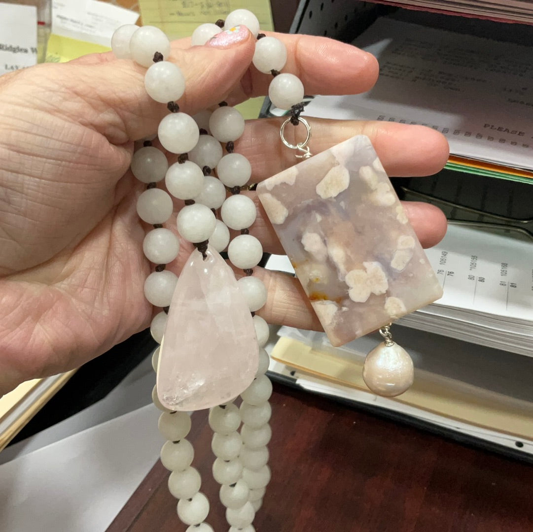 White Stone Lavet Rose Quartz