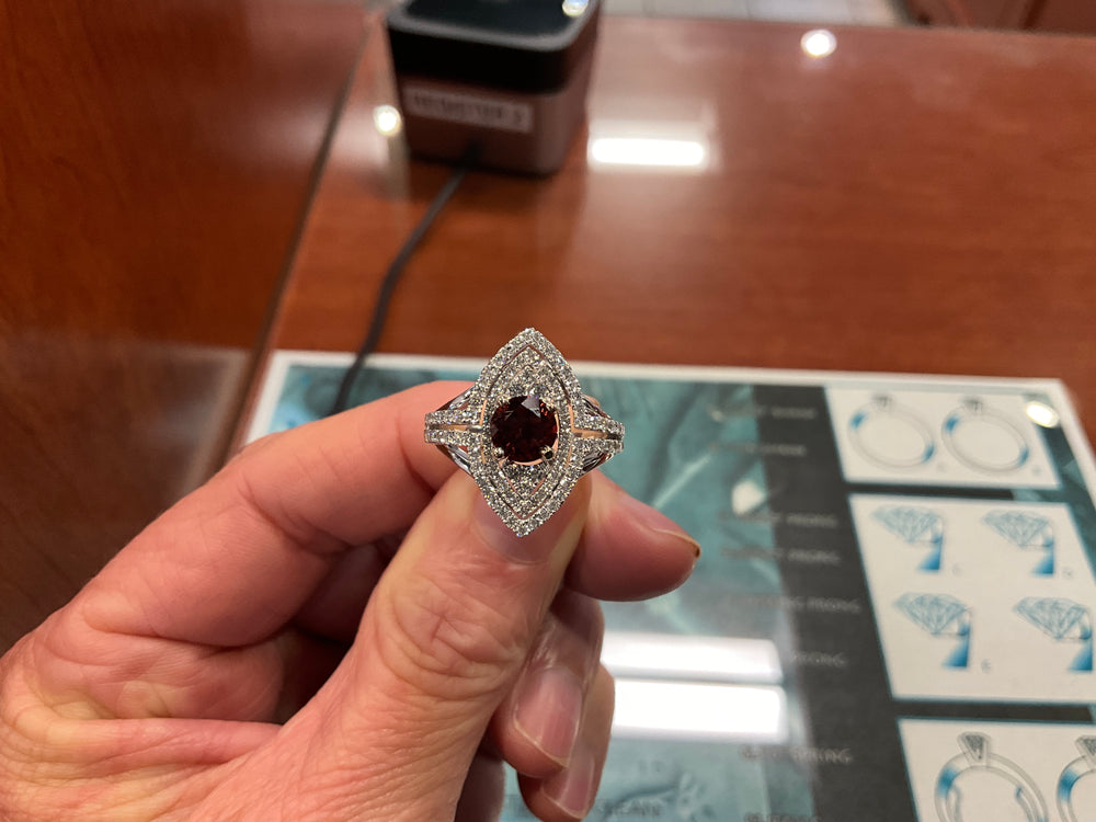 18kw 1ct Dia/.86ct Garnet