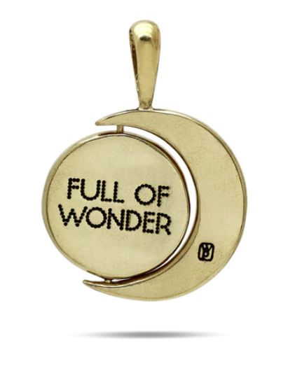 Wonder Revolution Pendant