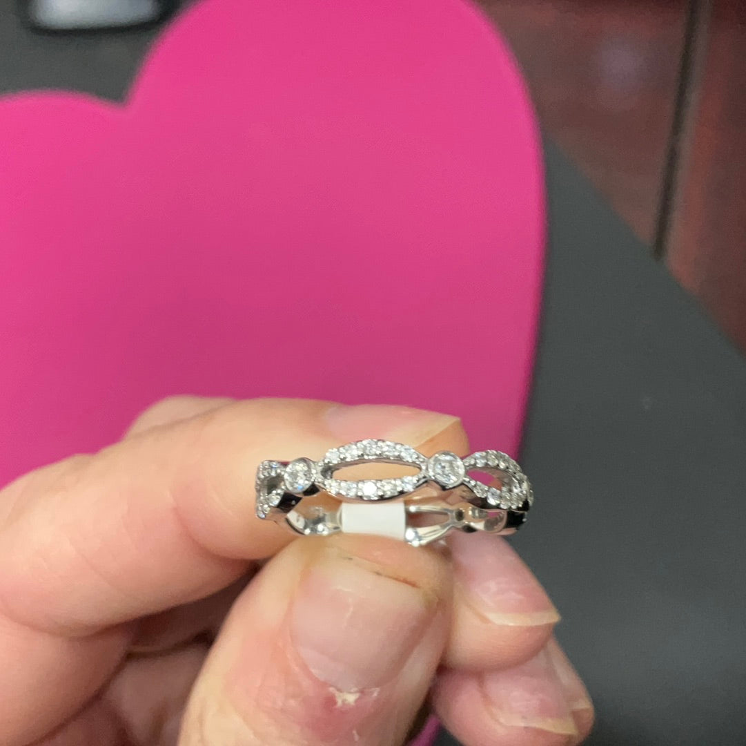 14KW .48CT Diamond Band